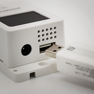 Easy maintenance, calibration by pulling out like USB